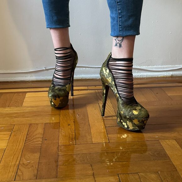 London Trash Ceres Camouflage Green Plagform 6 inch heel - Picture 7 of 7